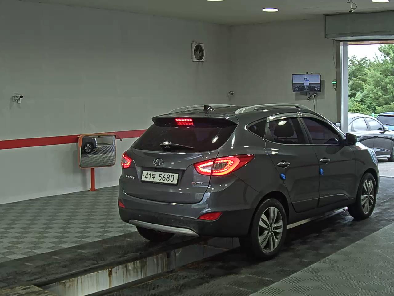 2014 - hyundai tucson
