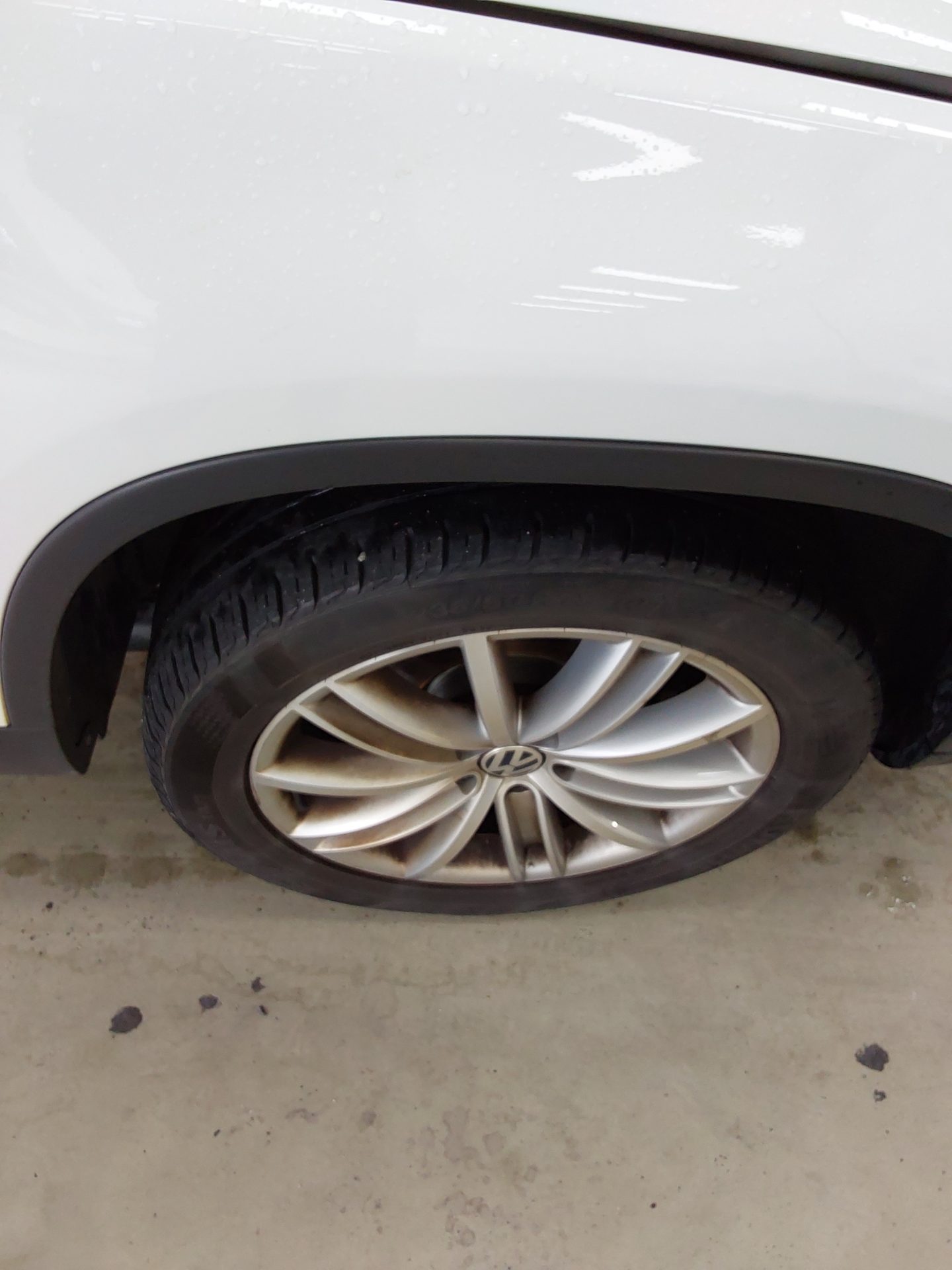 2016 - volkswagen tiguan