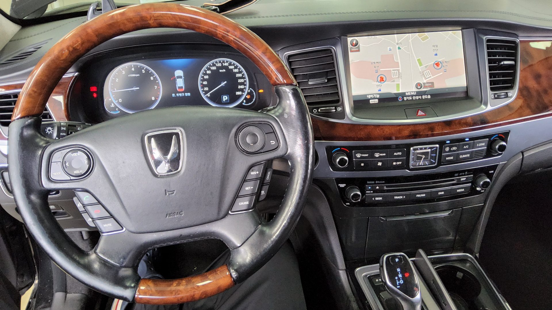 2015 - hyundai equus
