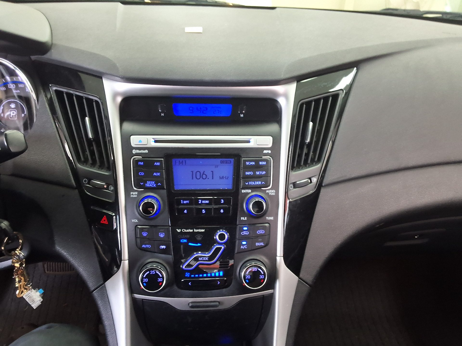 2011 - hyundai sonata