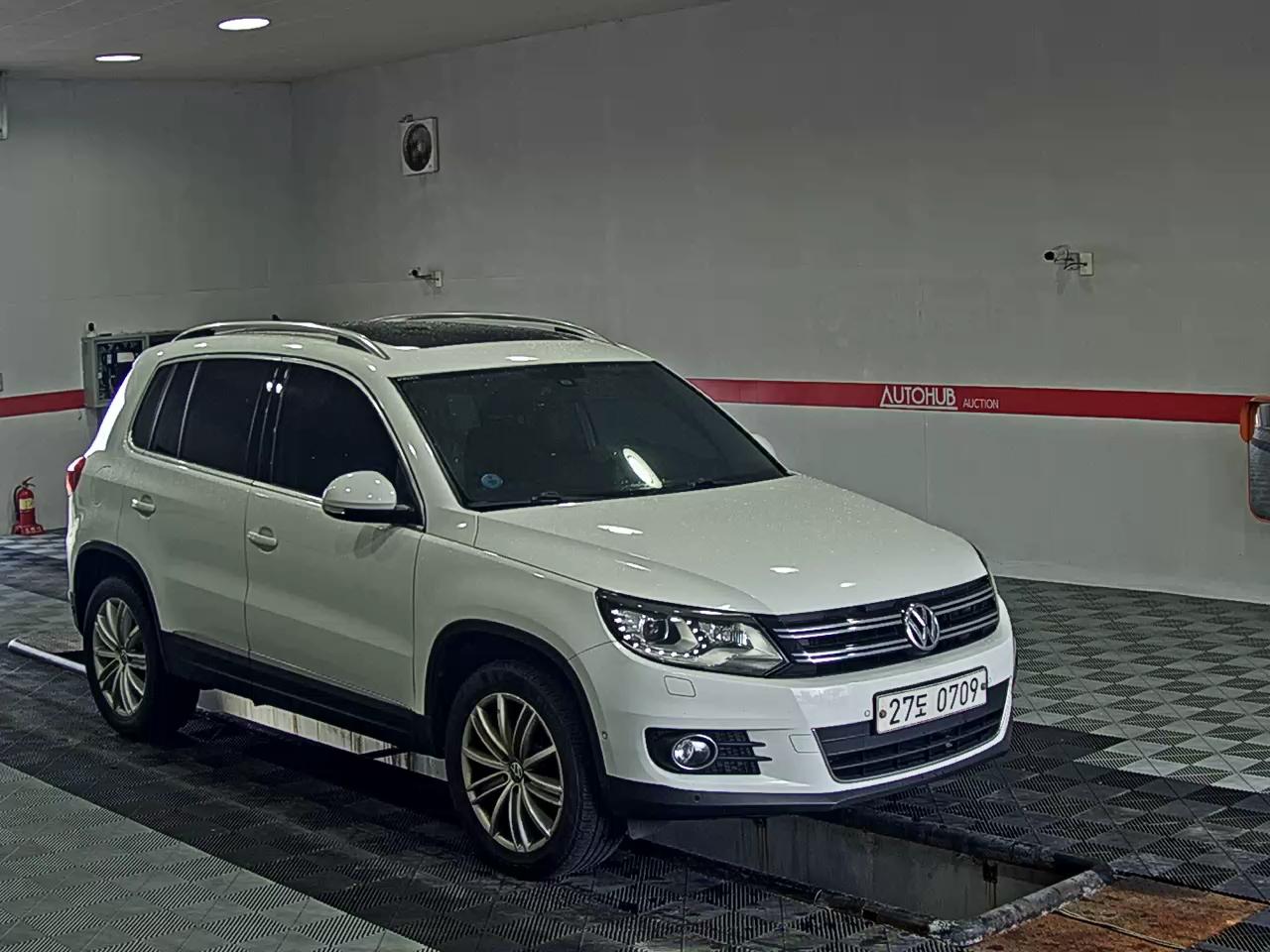 2016 - volkswagen tiguan