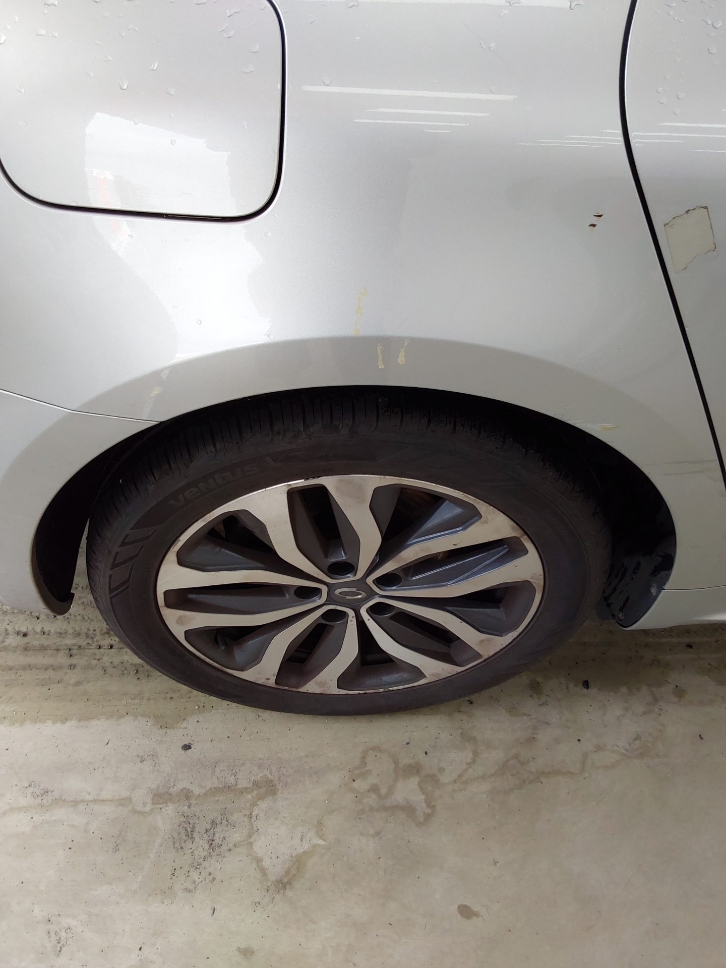2016 - renault sm6