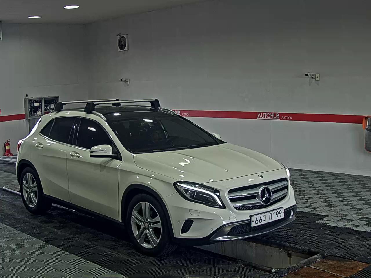 2016 - mercedes-benz 200
