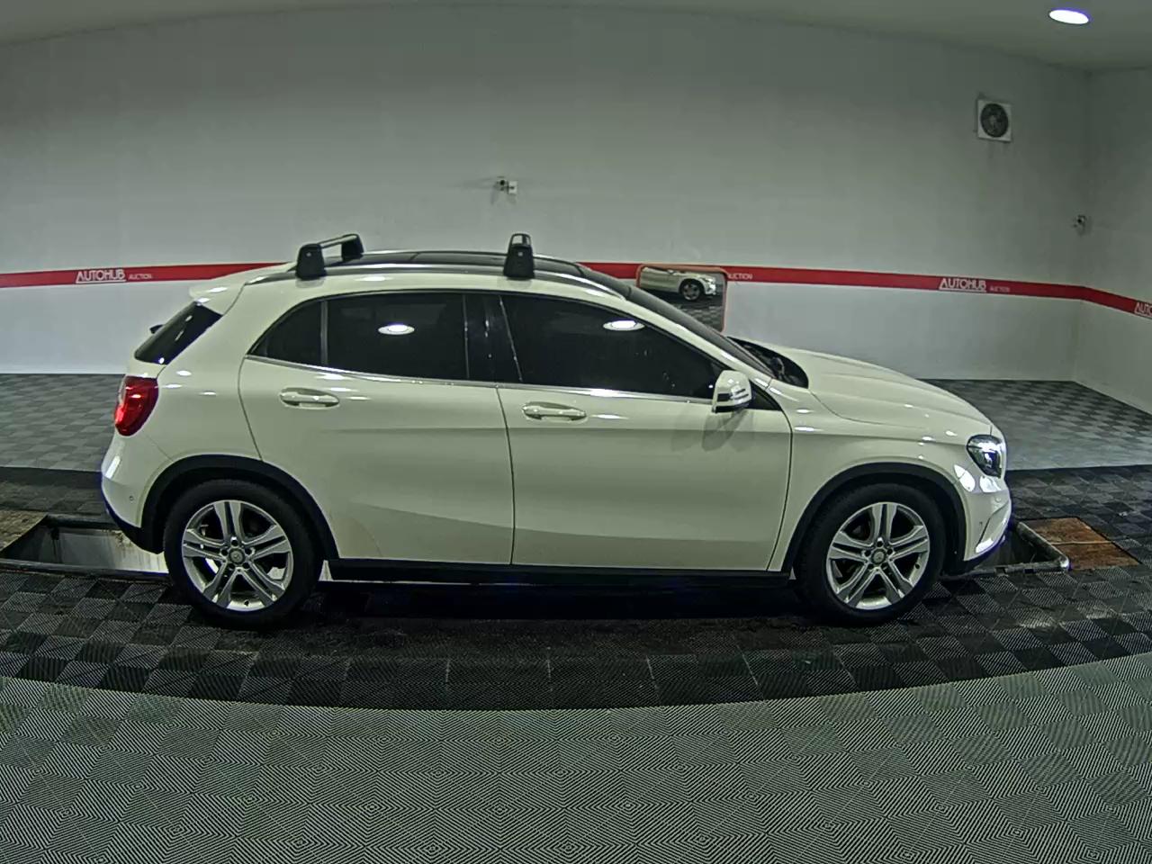 2016 - mercedes-benz 200