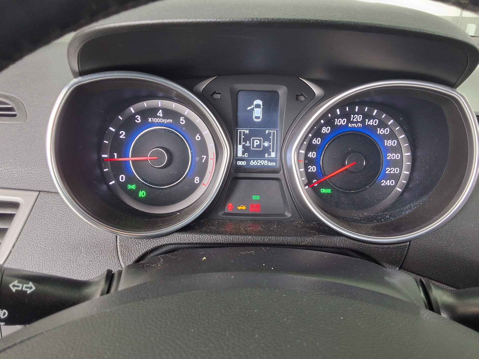 2015 - hyundai avante