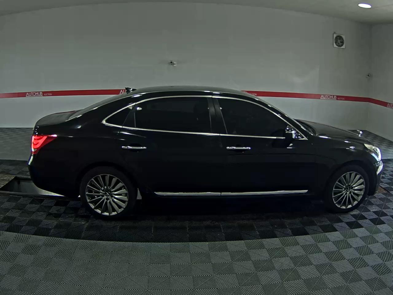 2015 - hyundai equus