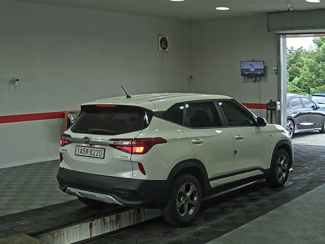 2021 - kia seltos
