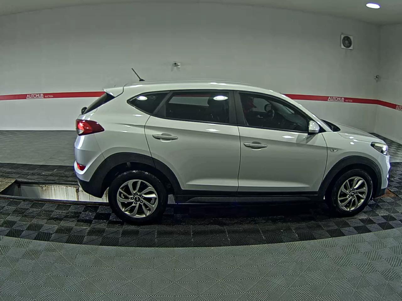 2016 - hyundai tucson