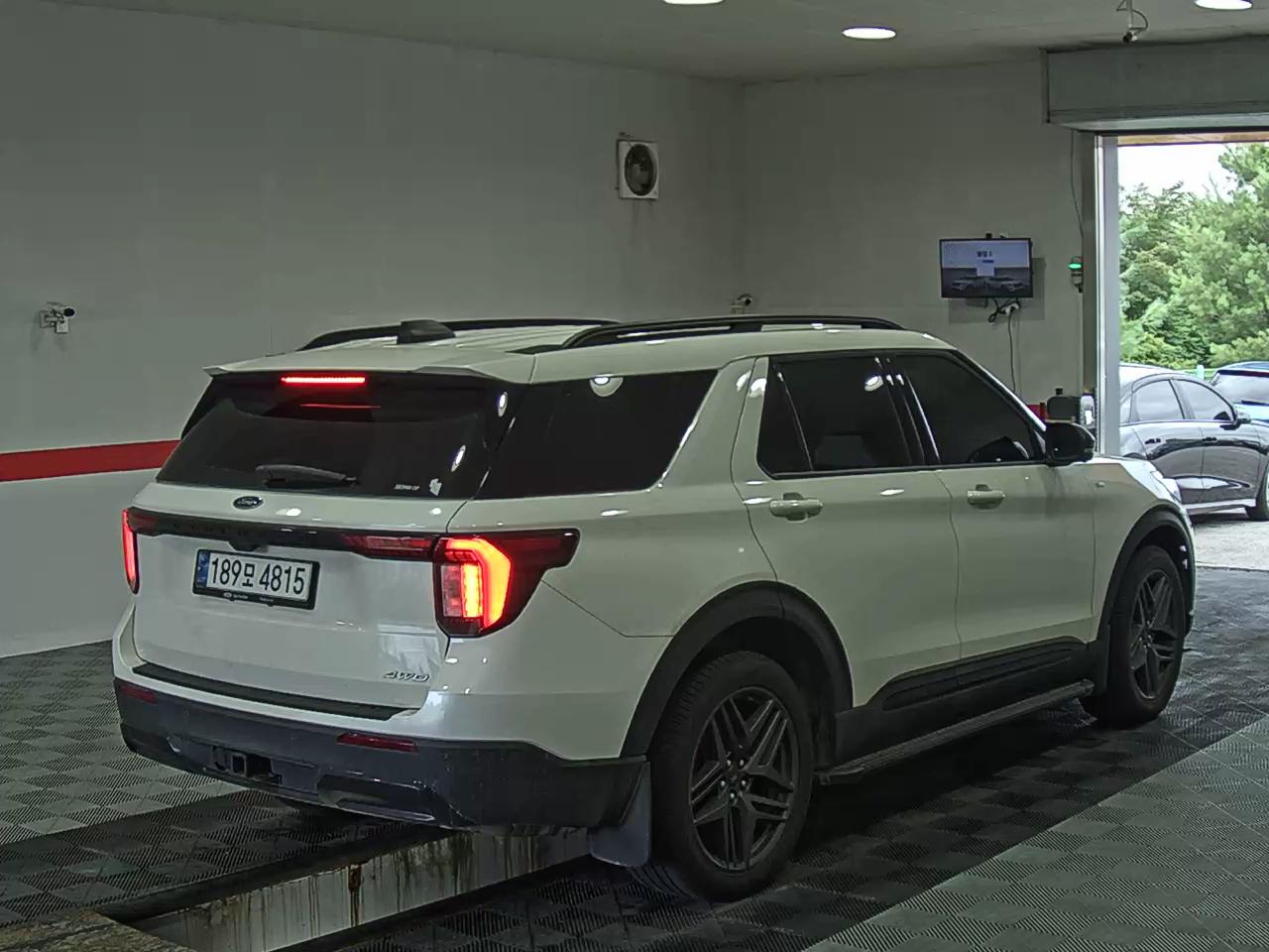 Ford Explorer 2025 — صورة 13