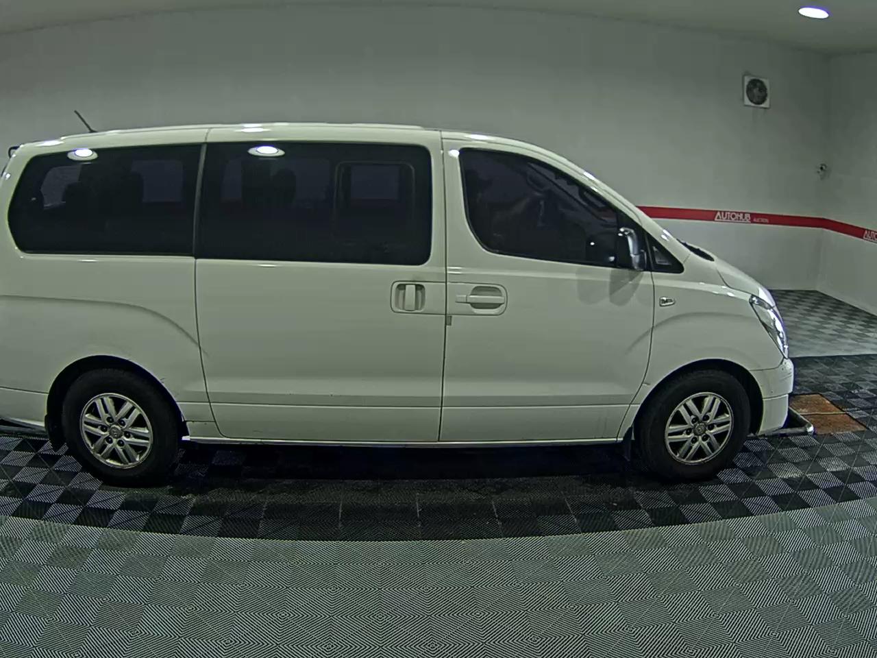 2017 - hyundai grand starex