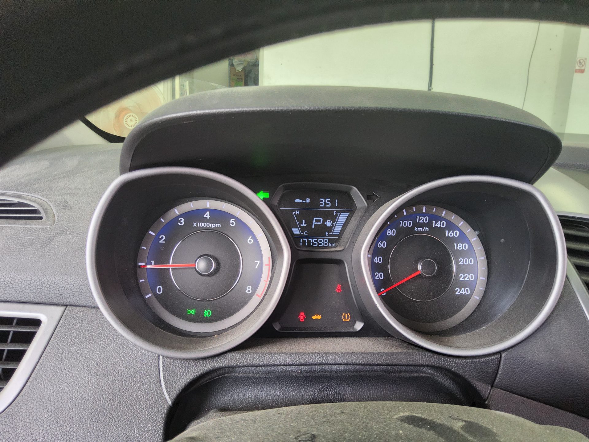 2016 - hyundai avante