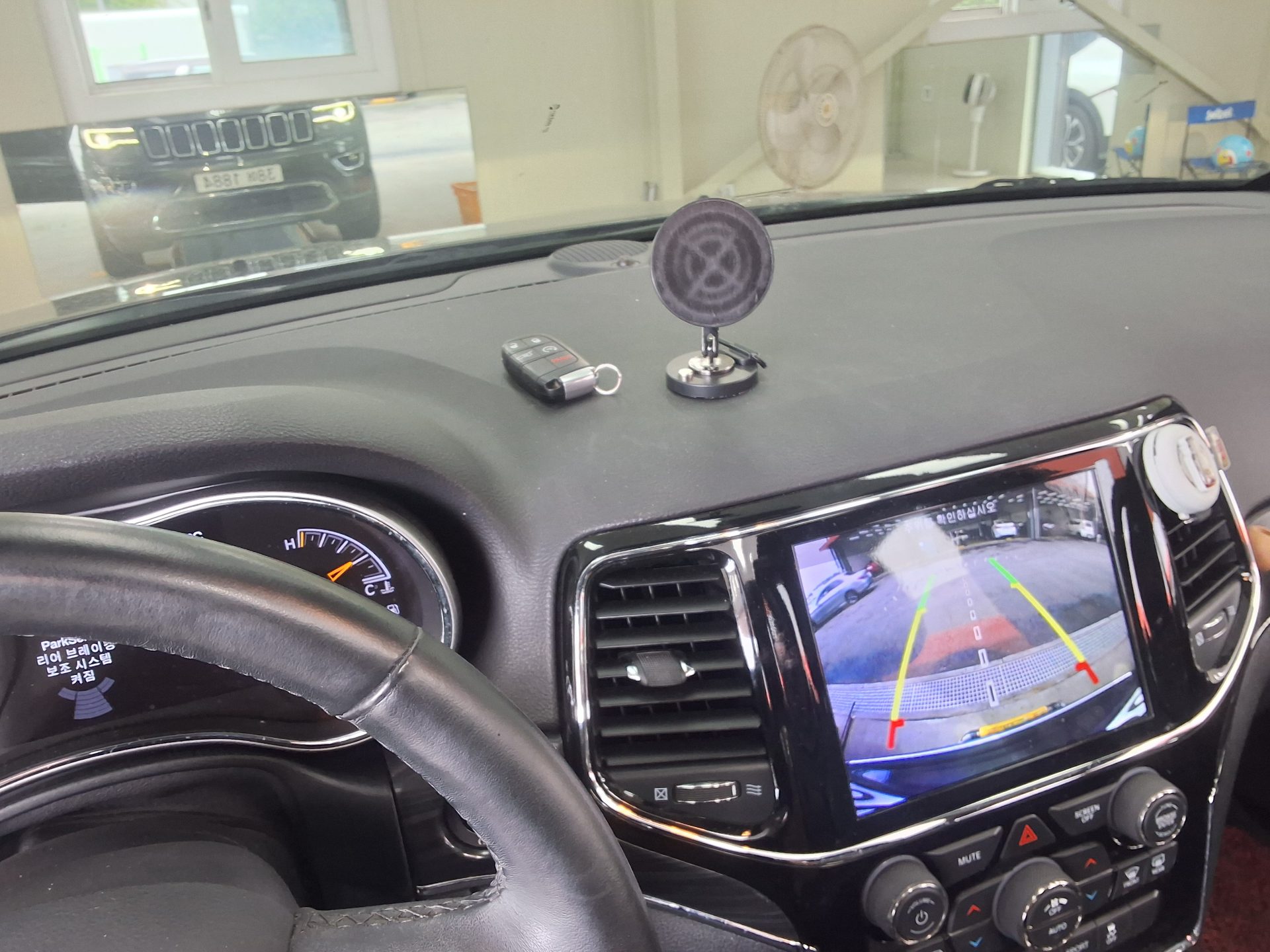2019 - jeep grand cherokee