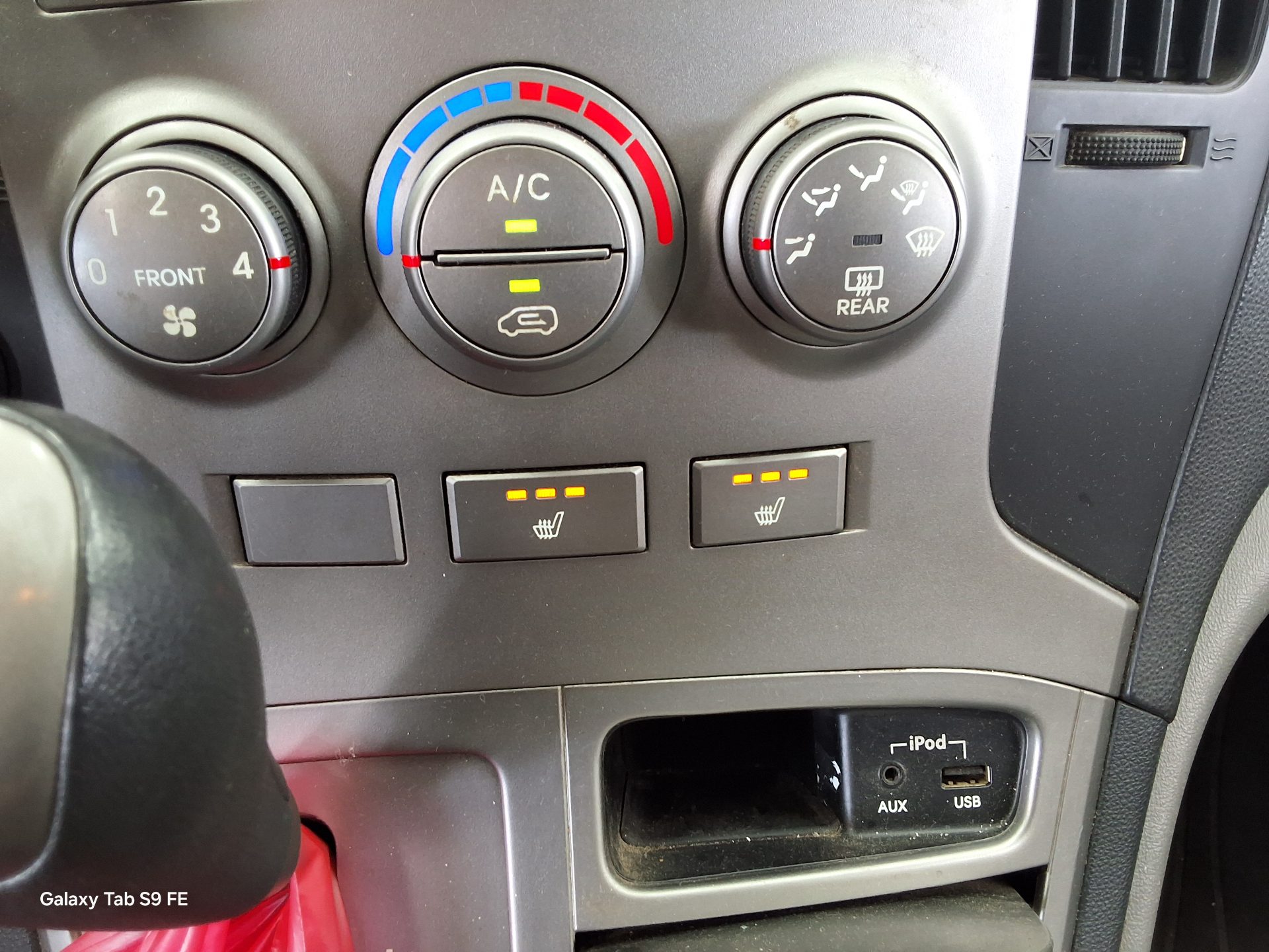 2015 - hyundai grand starex