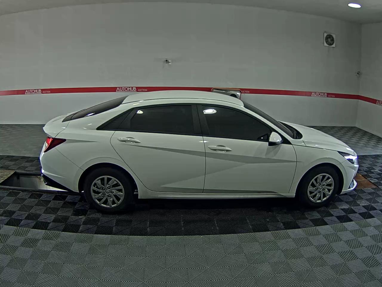 2021 - hyundai avante