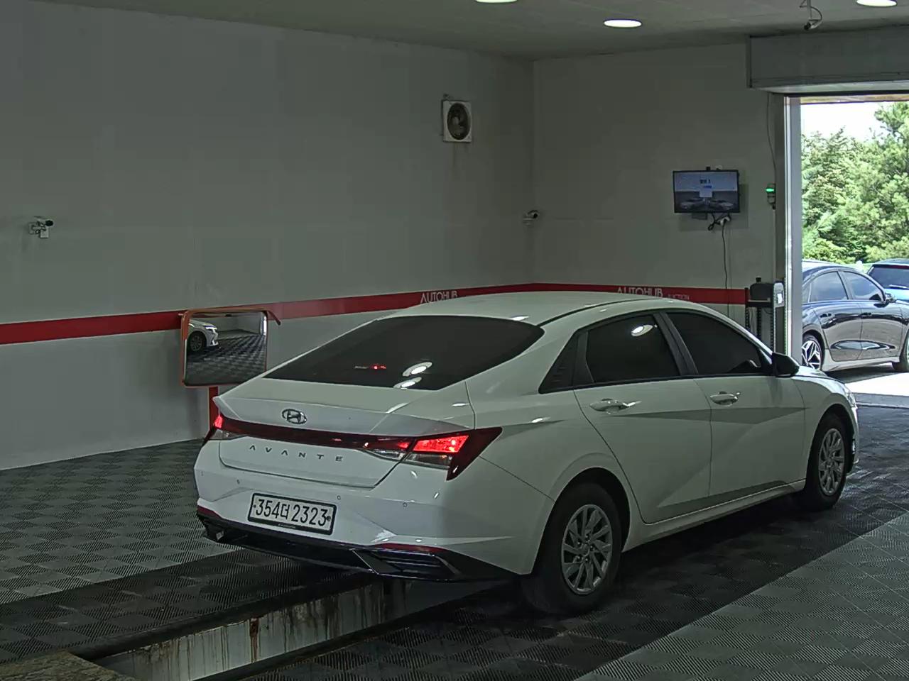 2021 - hyundai avante