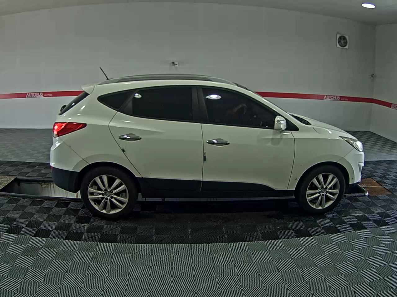 2012 - hyundai tucson