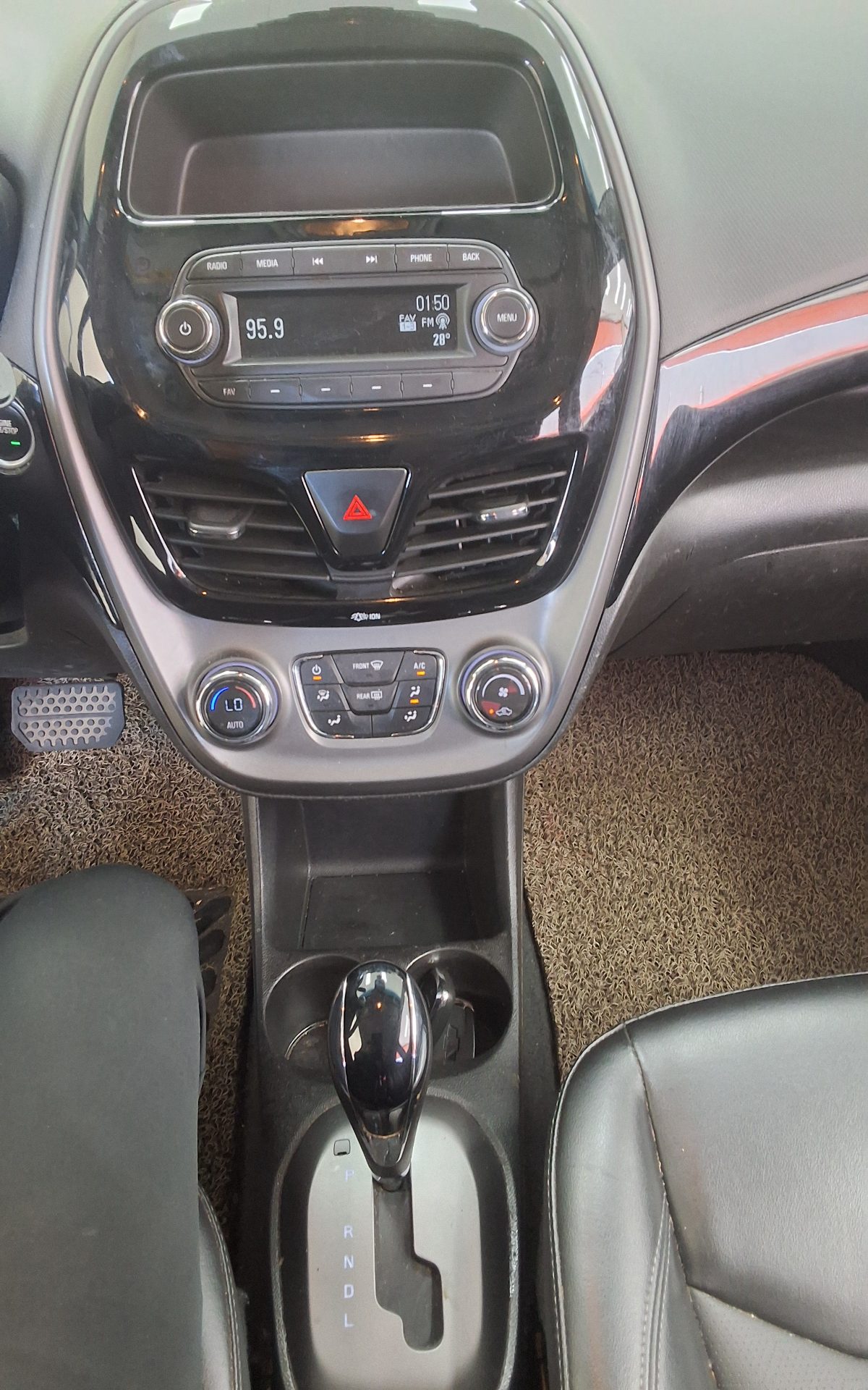 2019 - chevrolet spark