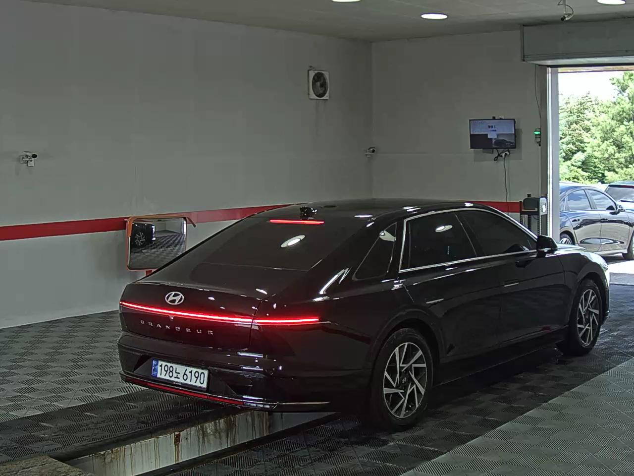 2023 - hyundai grandeur