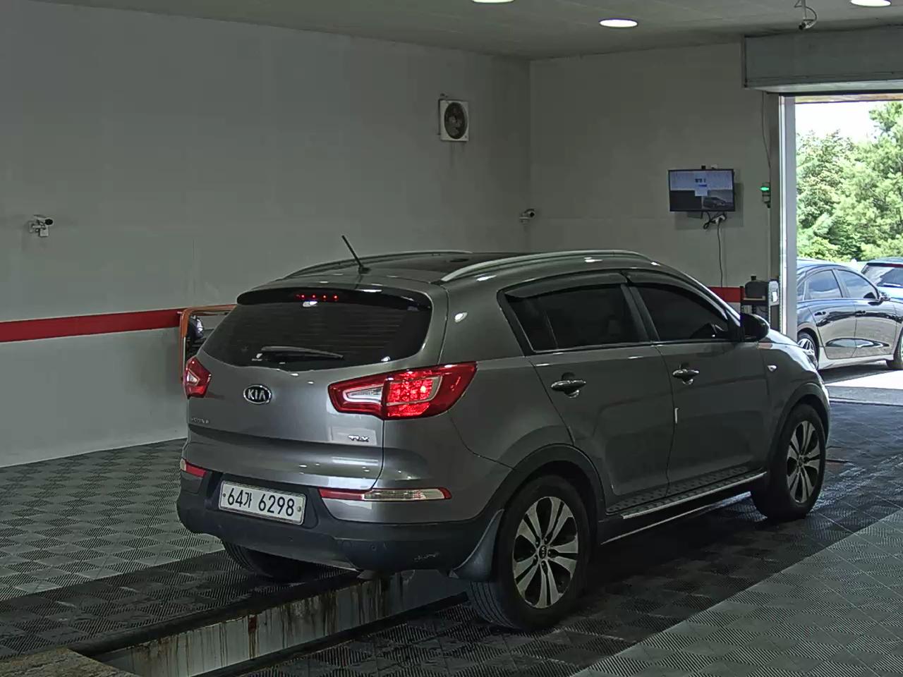 2011 - kia sportage