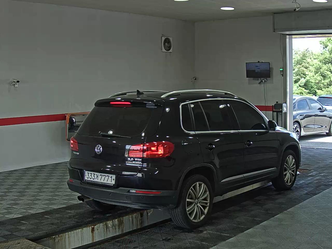 2015 - volkswagen tiguan