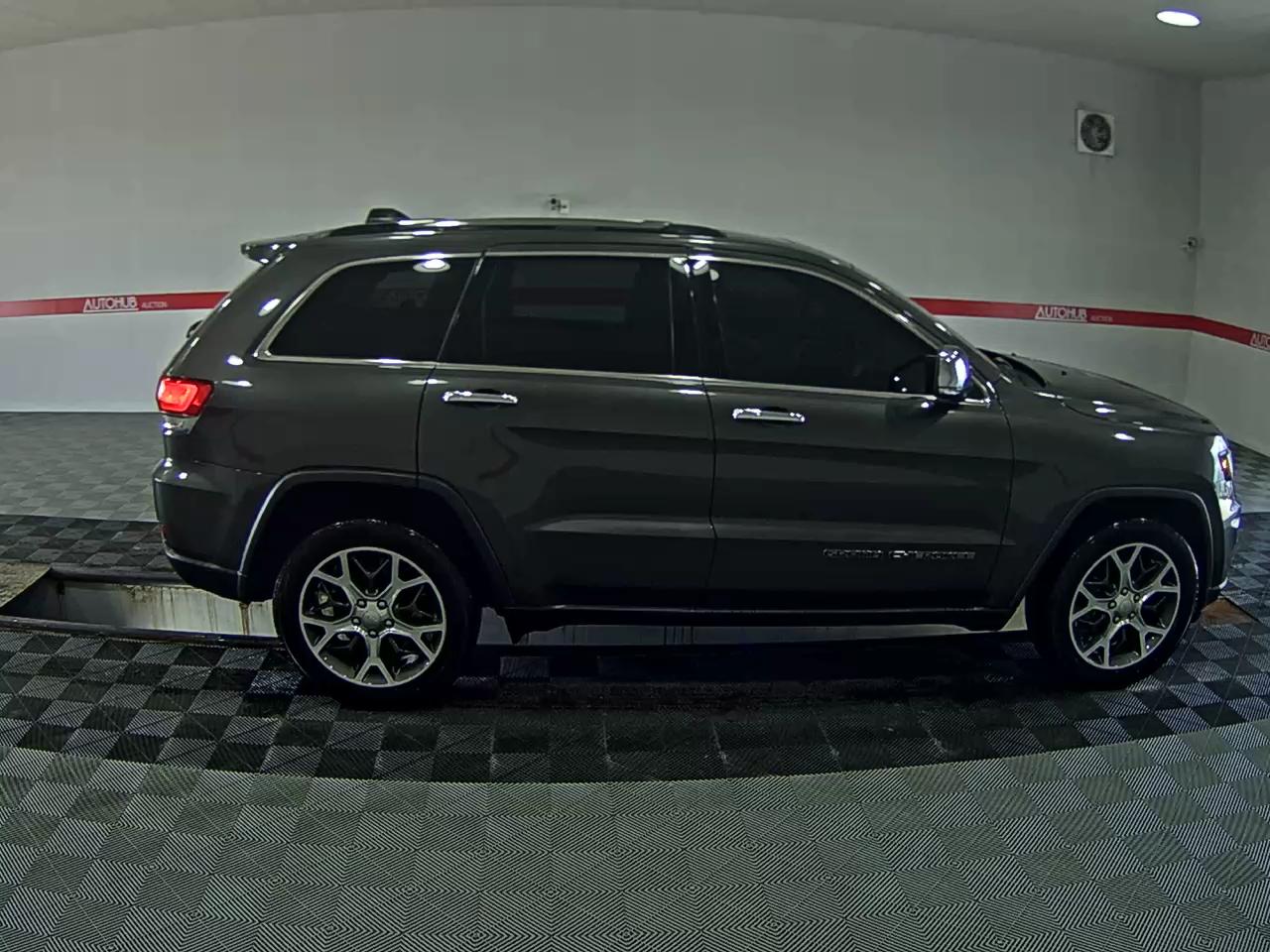 2019 - jeep grand cherokee