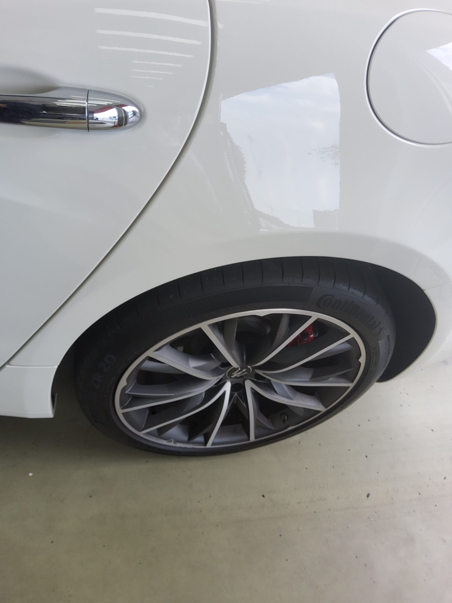 2022 - maserati ghibli