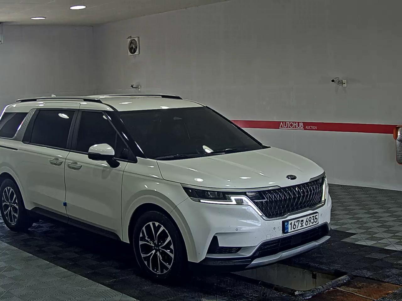 2021 - kia carnival