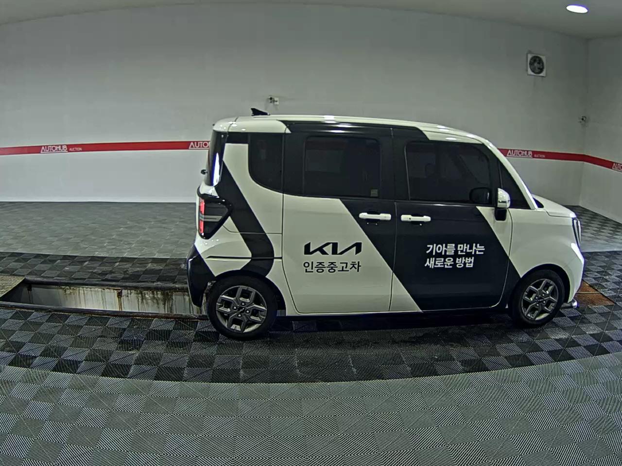 2023 - kia ray