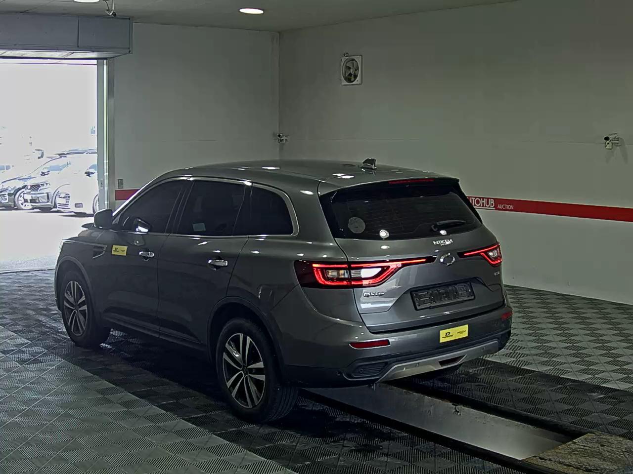 2021 - renault qm6