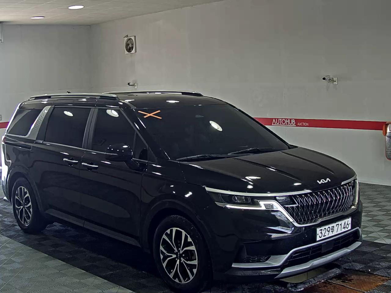 2023 - kia carnival