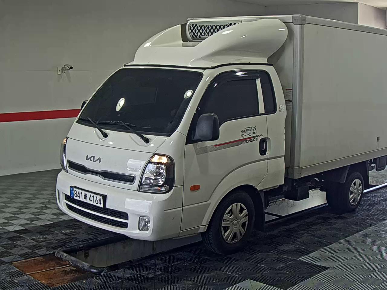 KIA BONGO III CARGO FREEZER BOX TRUCK LPI