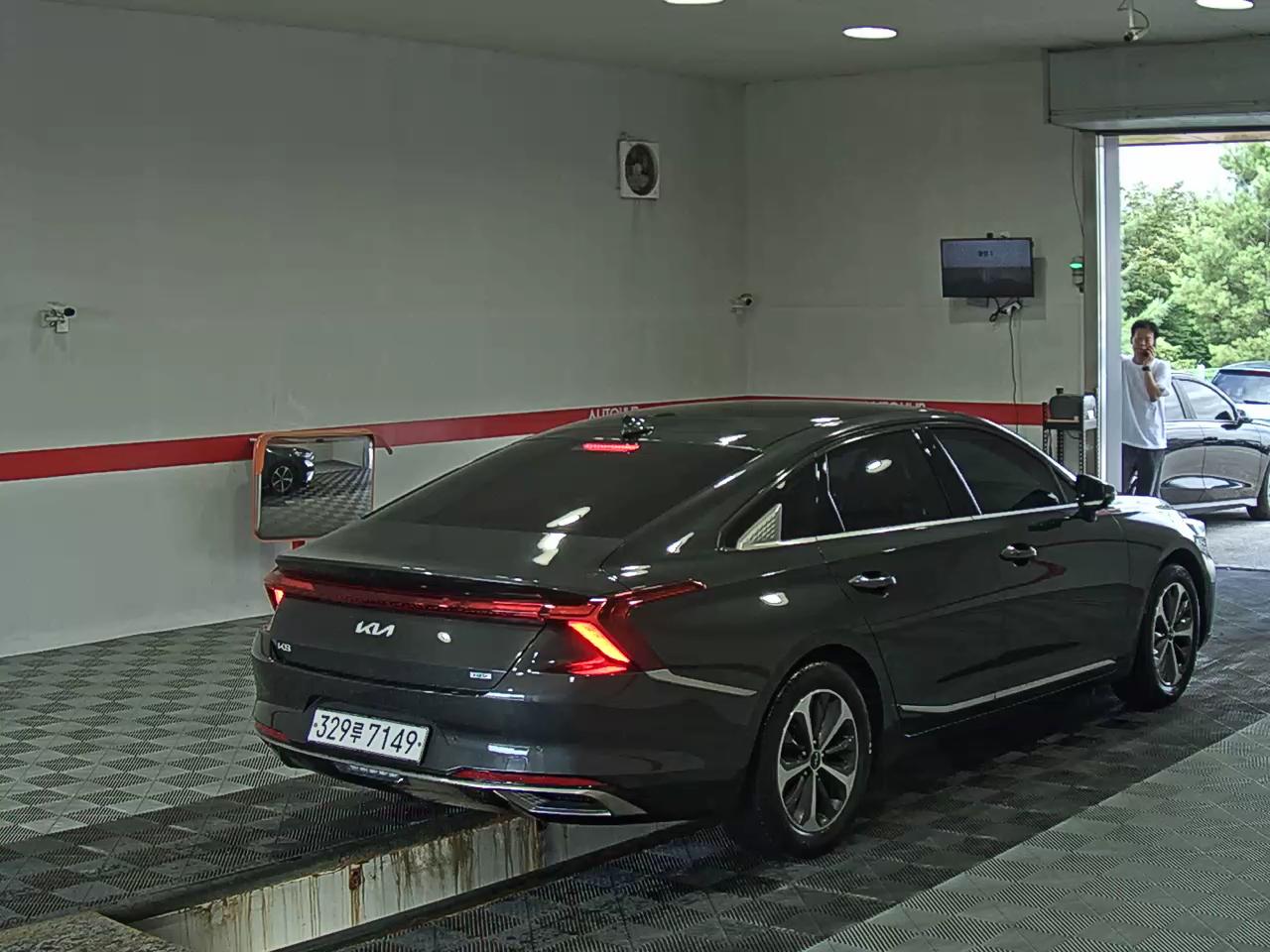 2023 - kia k8