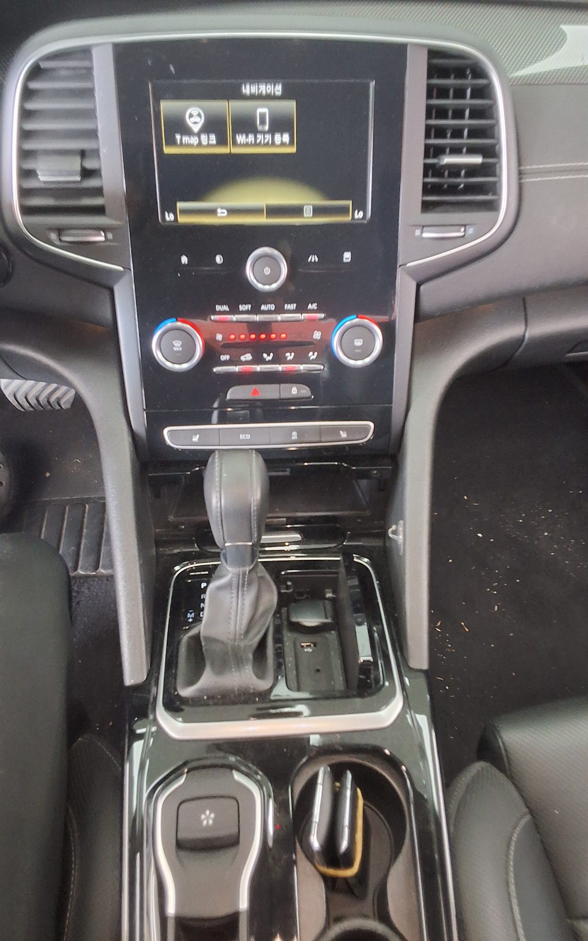 2019 - renault sm6