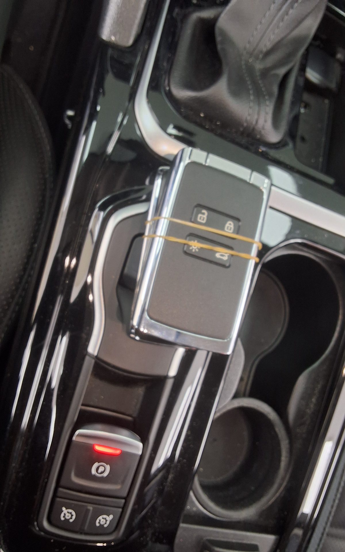 2019 - renault sm6