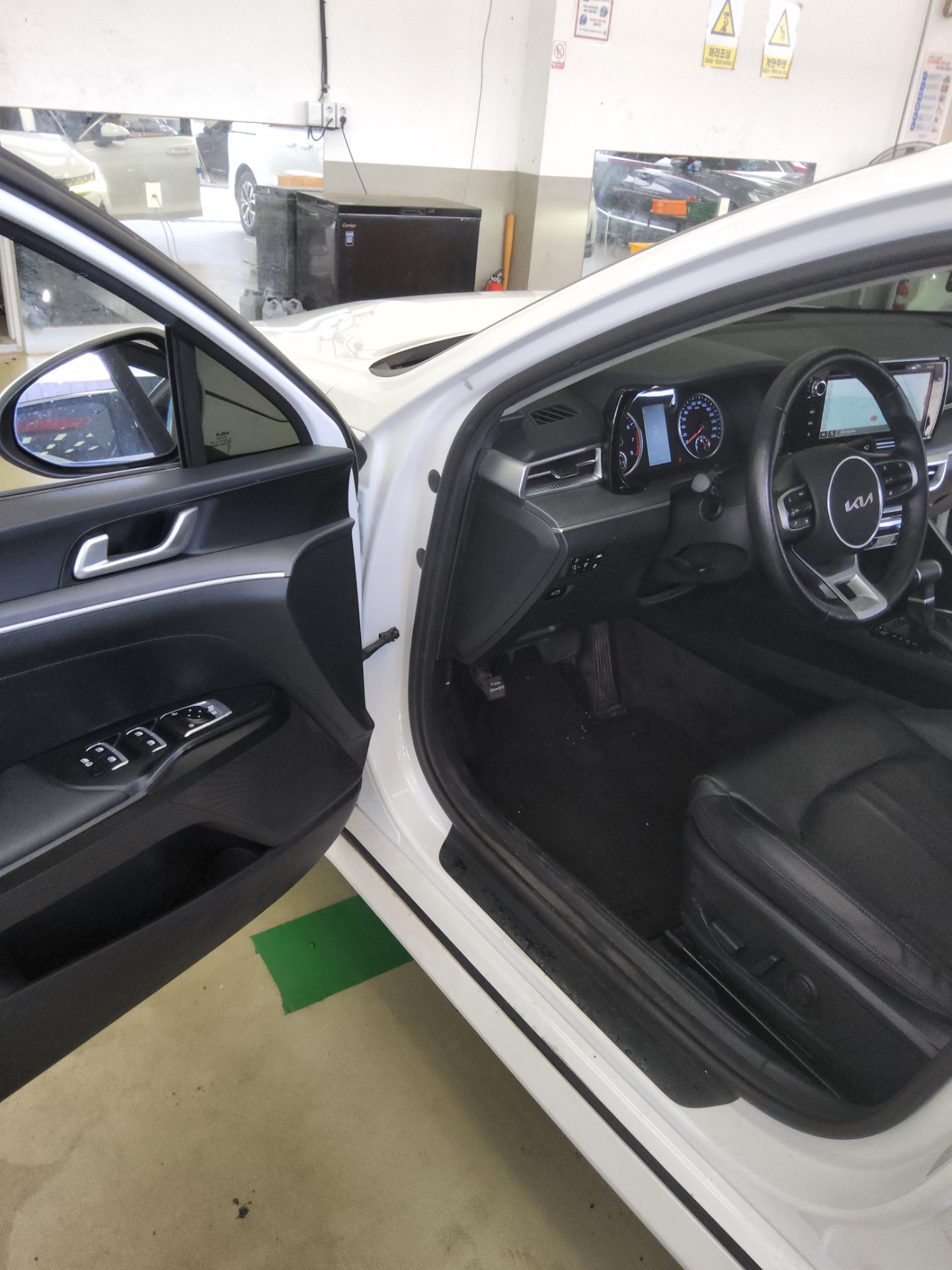 2022 - kia k5