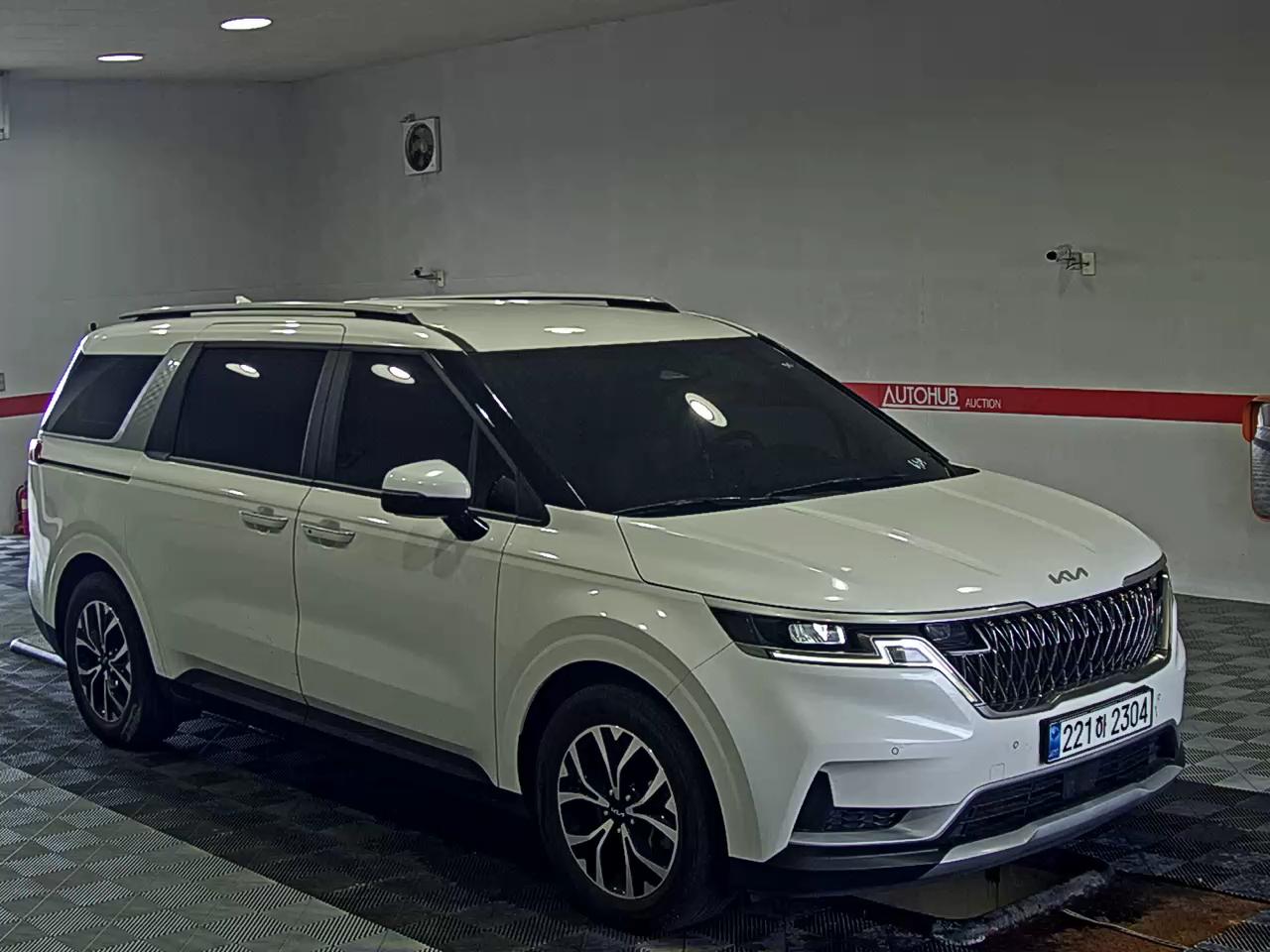 2023 - kia carnival