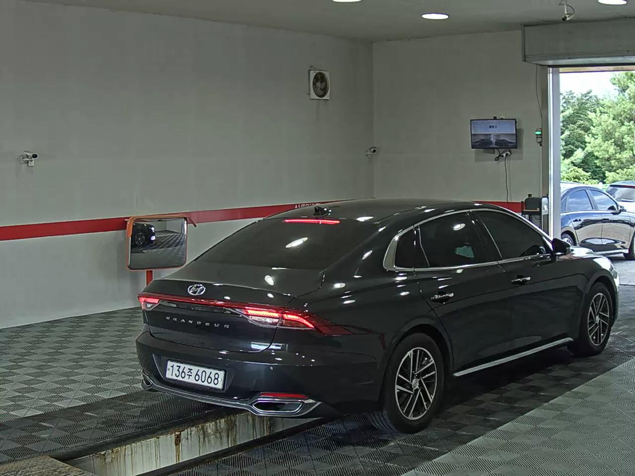 2021 - hyundai grandeur