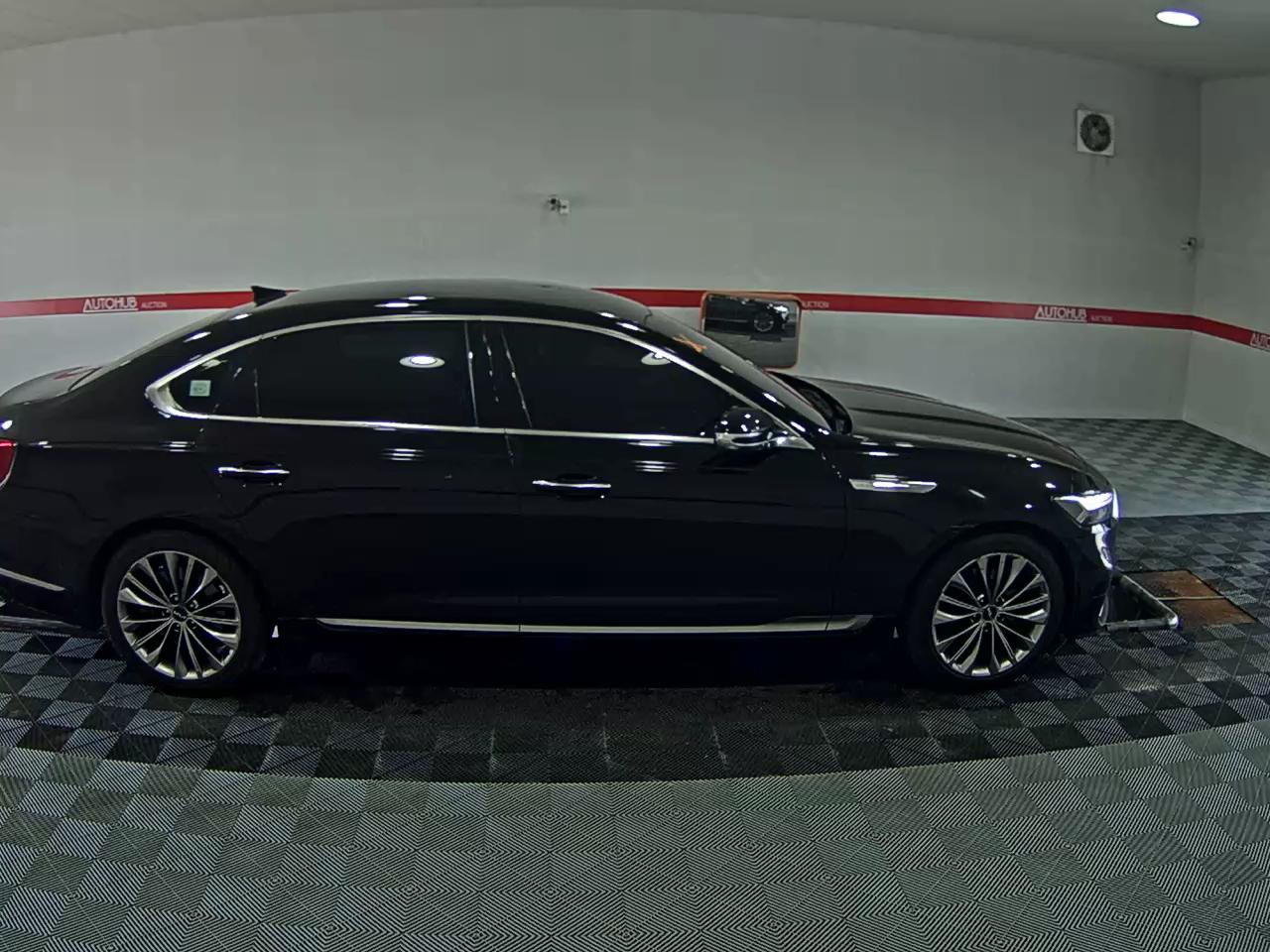 2023 - kia k9