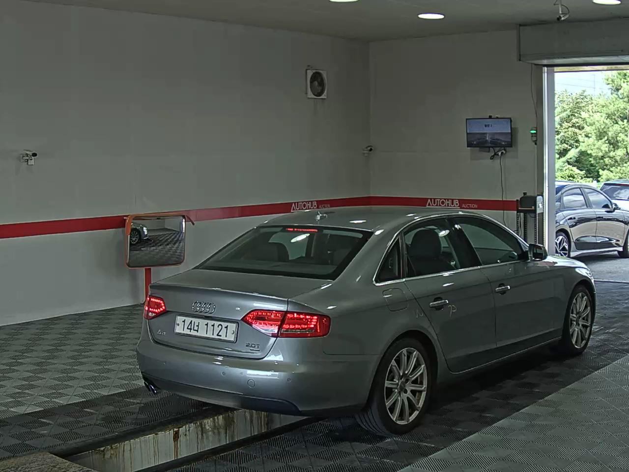 2011 - audi a4