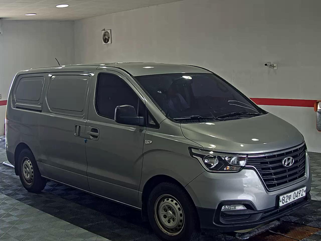2019 - hyundai grand starex