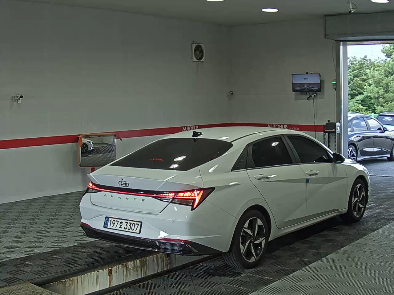 2023 - hyundai avante