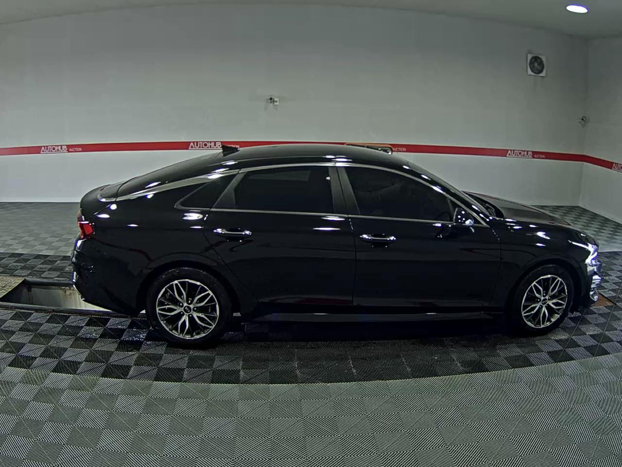 2021 - kia k5