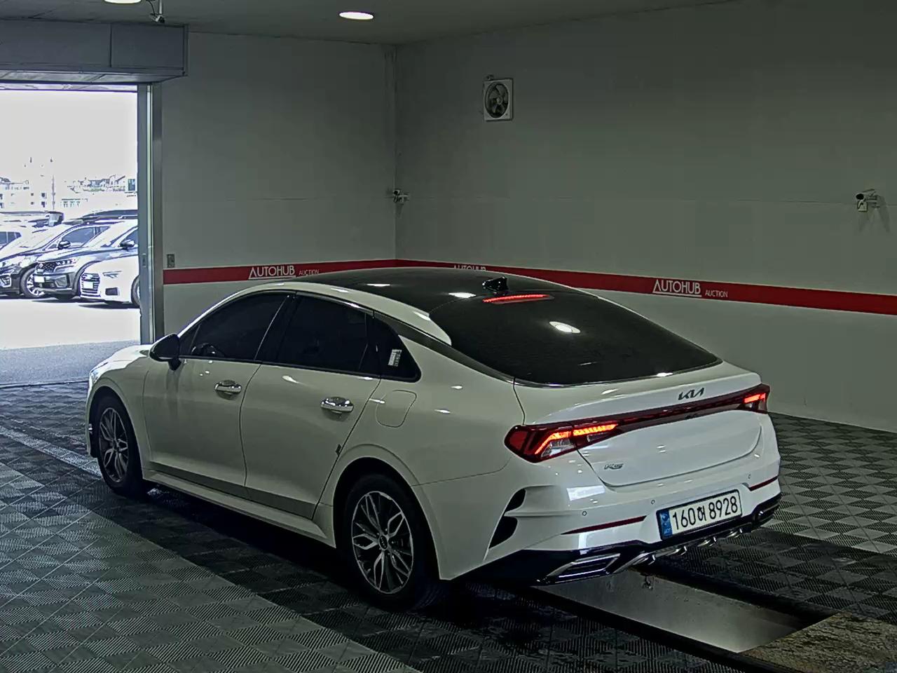 2022 - kia k5