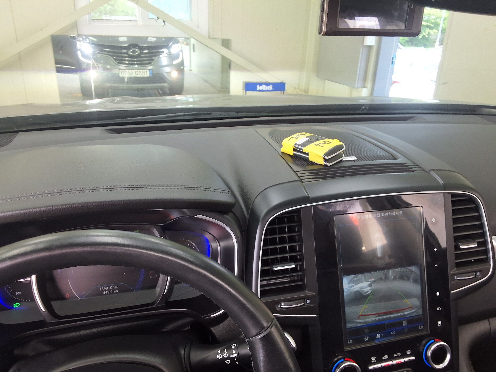 2017 - renault qm6