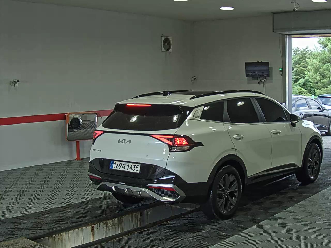 2022 - kia sportage