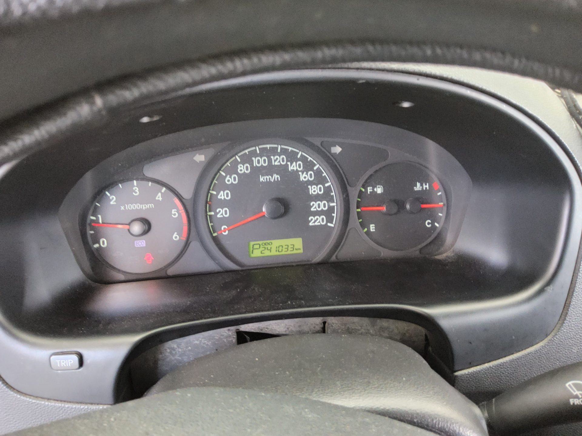 2011 - hyundai grand starex