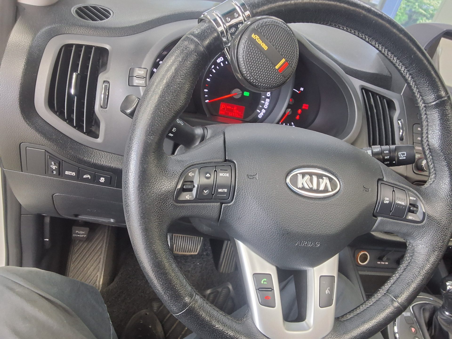 2012 - kia sportage
