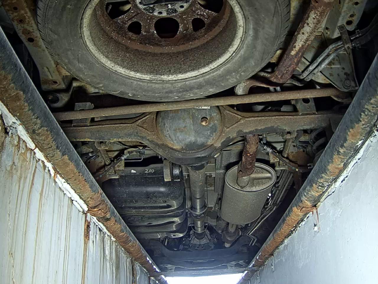 2011 - hyundai grand starex