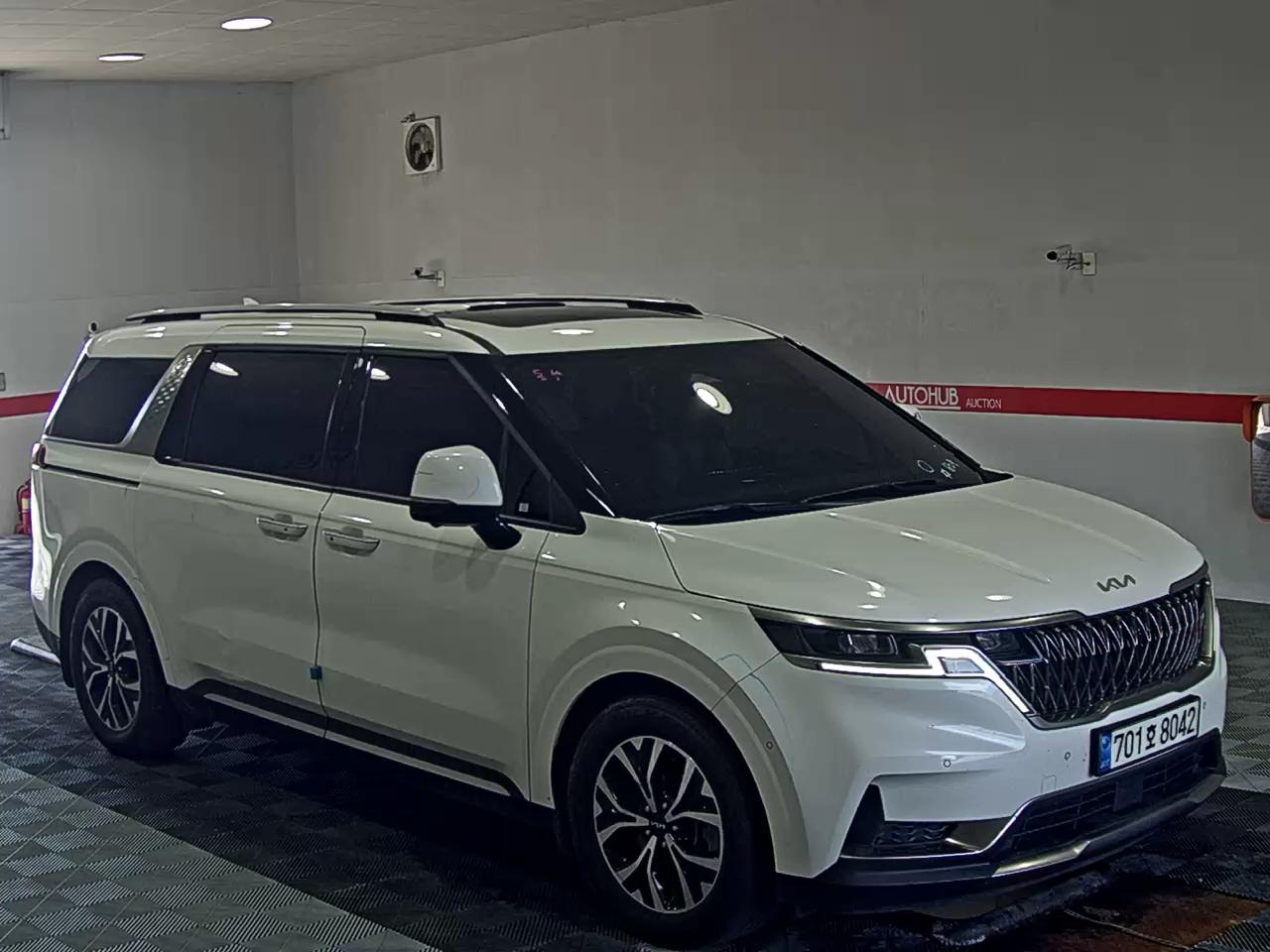 2023 - kia carnival