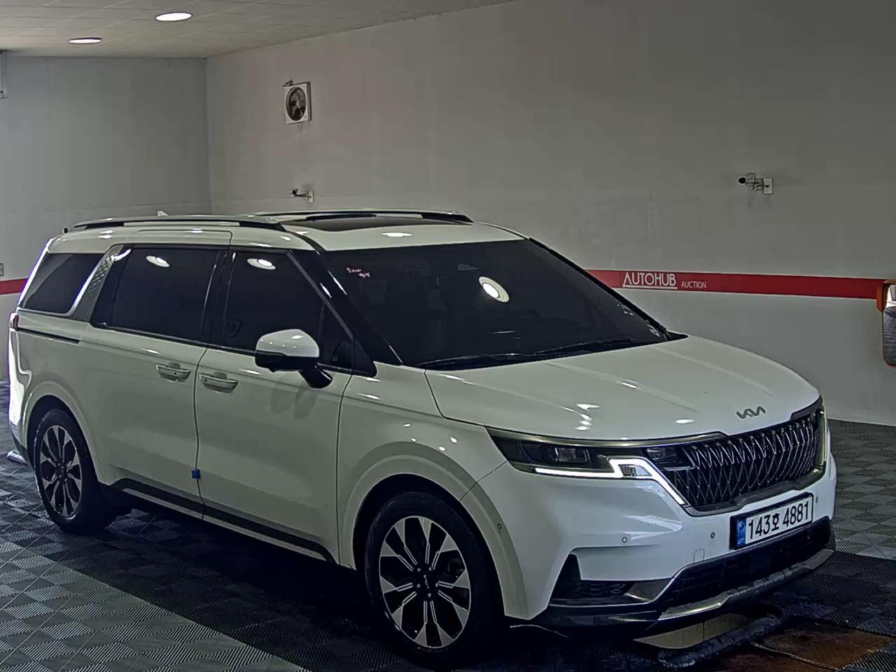 2023 - kia carnival